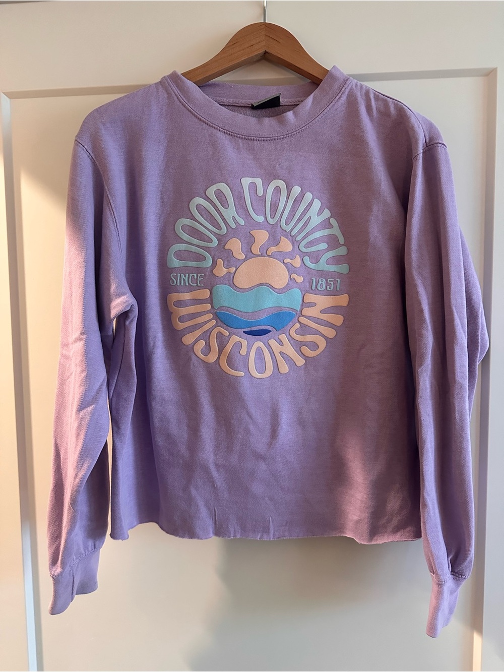 Wisconsin Door County Crew Neck - Picture 6 of 6